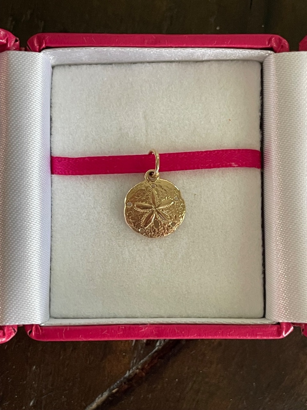 Helen Ficalora 14KT Solid Yellow Gold Sand Dollar Mini Charm - Picture 4 of 7